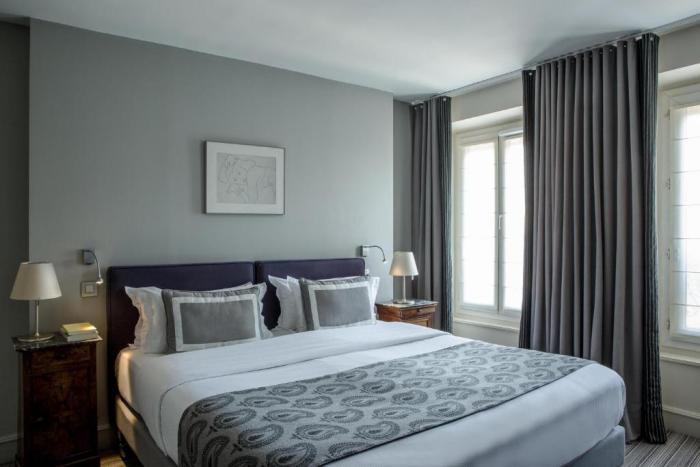 Hotel Parc Saint-Severin - Esprit De France Париж Стая снимка